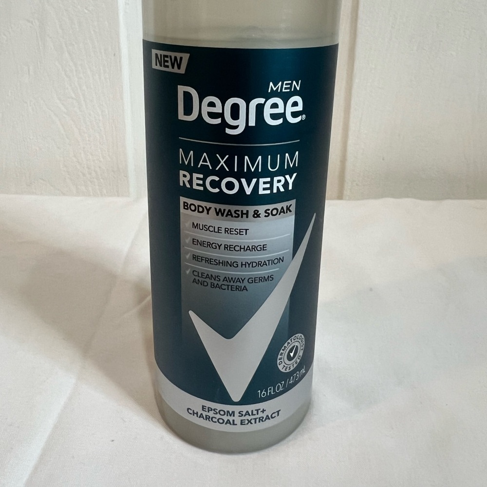 Degree Maximum Recovery Body Wash & Soak Epsom Salt & Charcoal Extract 16 oz.